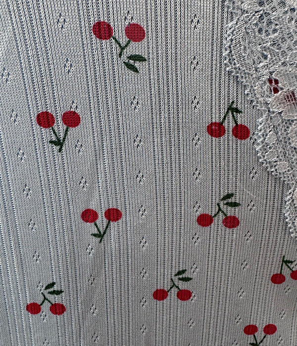 5351 Pyjamas sæt med kirsebær