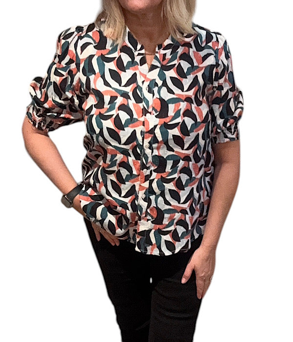 9596 Bluse med smock, red boota