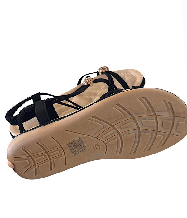 D375 Sandal i sort med blomster pynt