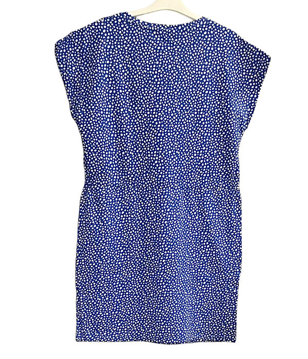 Pandinna v-hals kjole, blå med hvide prikker