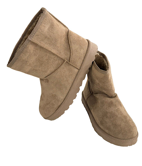 D110 boots, beige