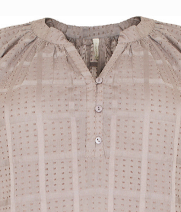 Cassiopeia Benteline bluse i latte