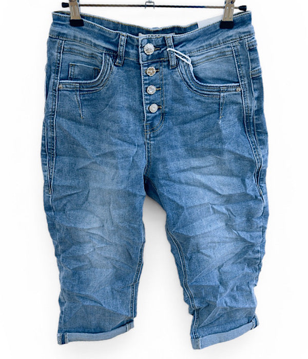 KAROSTAR 2901 knickers i lys denim med knaplukning